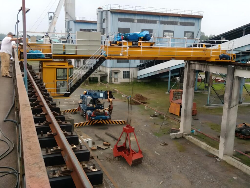 5/5噸10/10噸16/16噸抓斗、電磁兩用橋式起重機(jī)主要技術(shù)參數(shù)